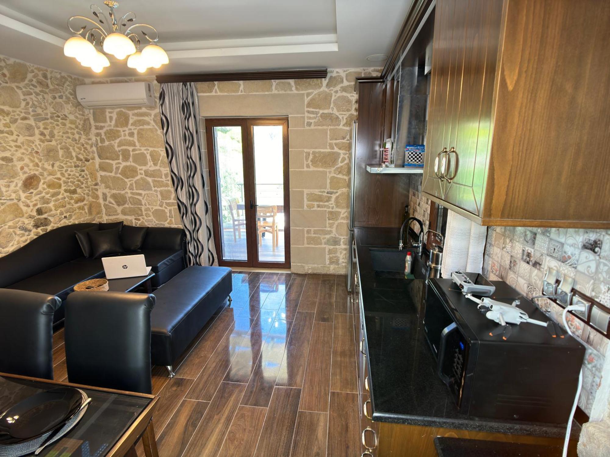 Heated Private Ozone Salt Pool, Jacuzzi, Cinema Inside & Outside, Ping Pong, Billiard, Ps5, Playground, Giant Chess, Giant Monopoly, Table Football, 3X Surround Sound - Villa Rokka Luxe Кісамос Екстер'єр фото