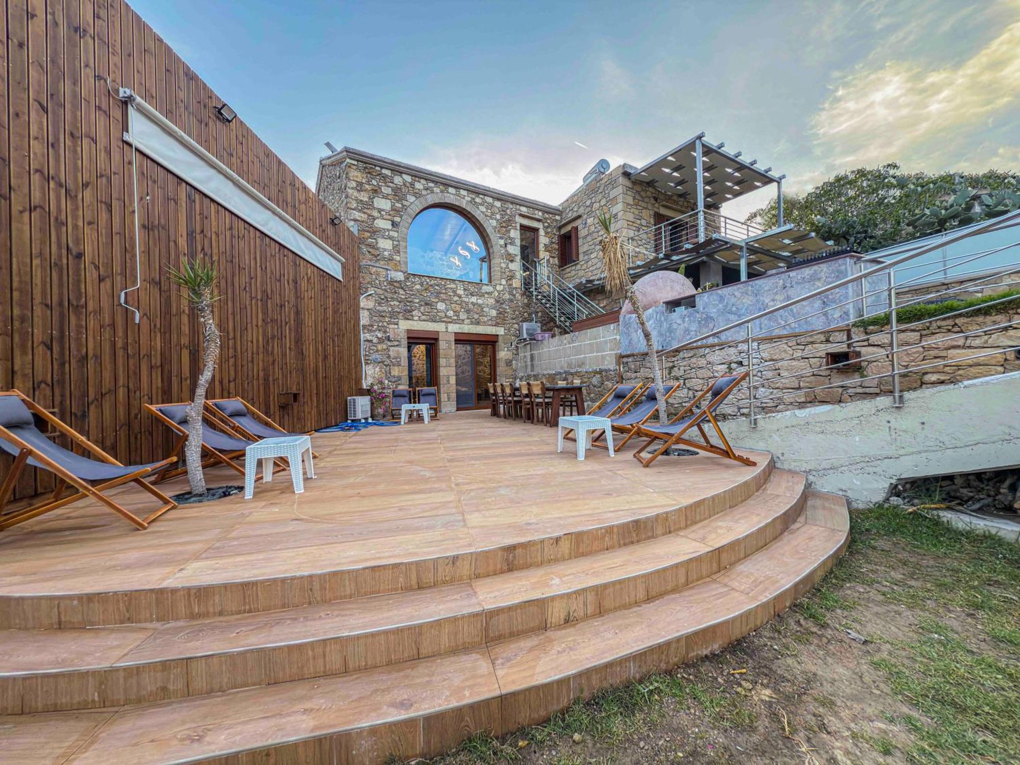 Heated Private Ozone Salt Pool, Jacuzzi, Cinema Inside & Outside, Ping Pong, Billiard, Ps5, Playground, Giant Chess, Giant Monopoly, Table Football, 3X Surround Sound - Villa Rokka Luxe Кісамос Екстер'єр фото