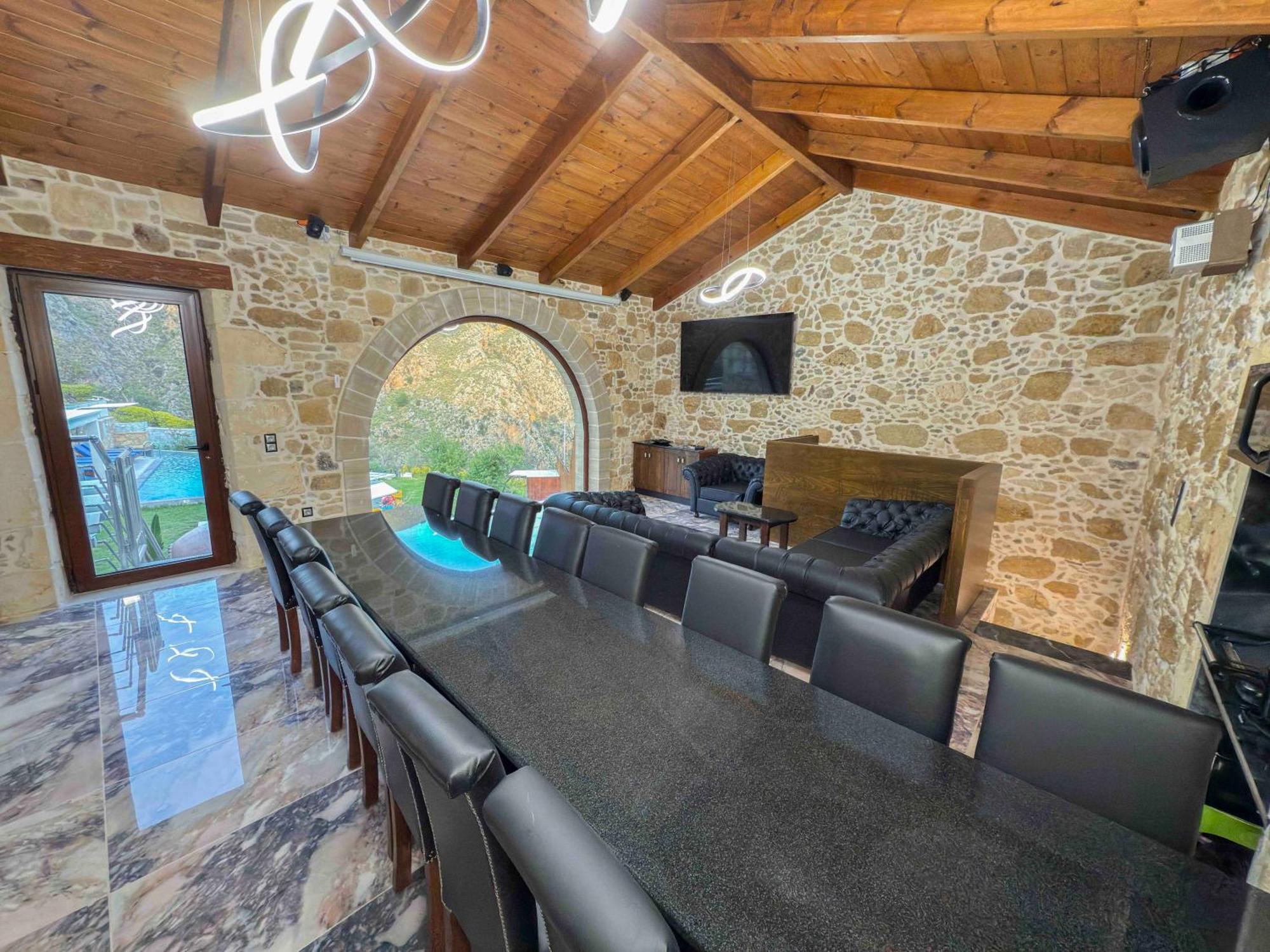 Heated Private Ozone Salt Pool, Jacuzzi, Cinema Inside & Outside, Ping Pong, Billiard, Ps5, Playground, Giant Chess, Giant Monopoly, Table Football, 3X Surround Sound - Villa Rokka Luxe Кісамос Екстер'єр фото
