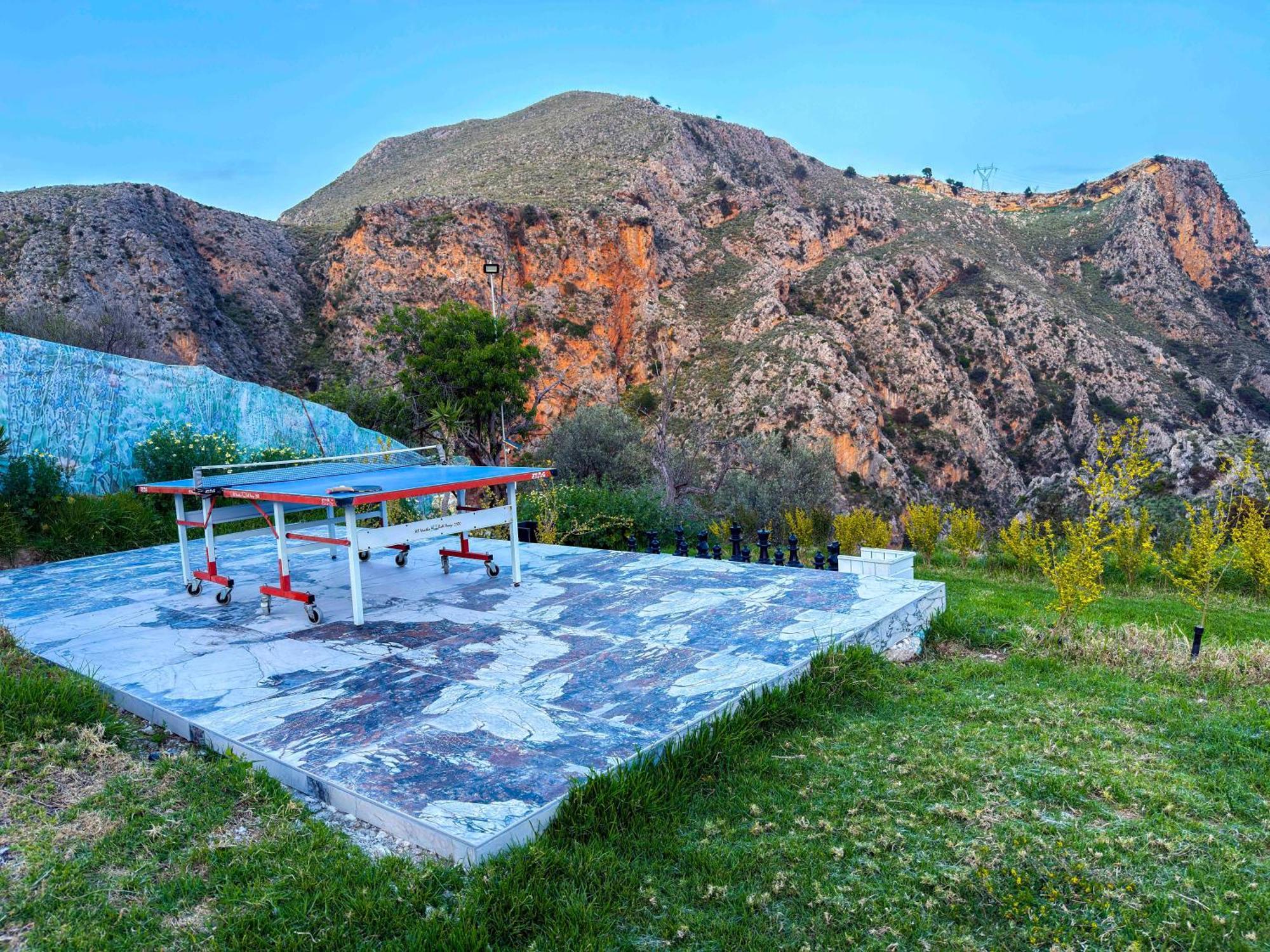 Heated Private Ozone Salt Pool, Jacuzzi, Cinema Inside & Outside, Ping Pong, Billiard, Ps5, Playground, Giant Chess, Giant Monopoly, Table Football, 3X Surround Sound - Villa Rokka Luxe Кісамос Екстер'єр фото