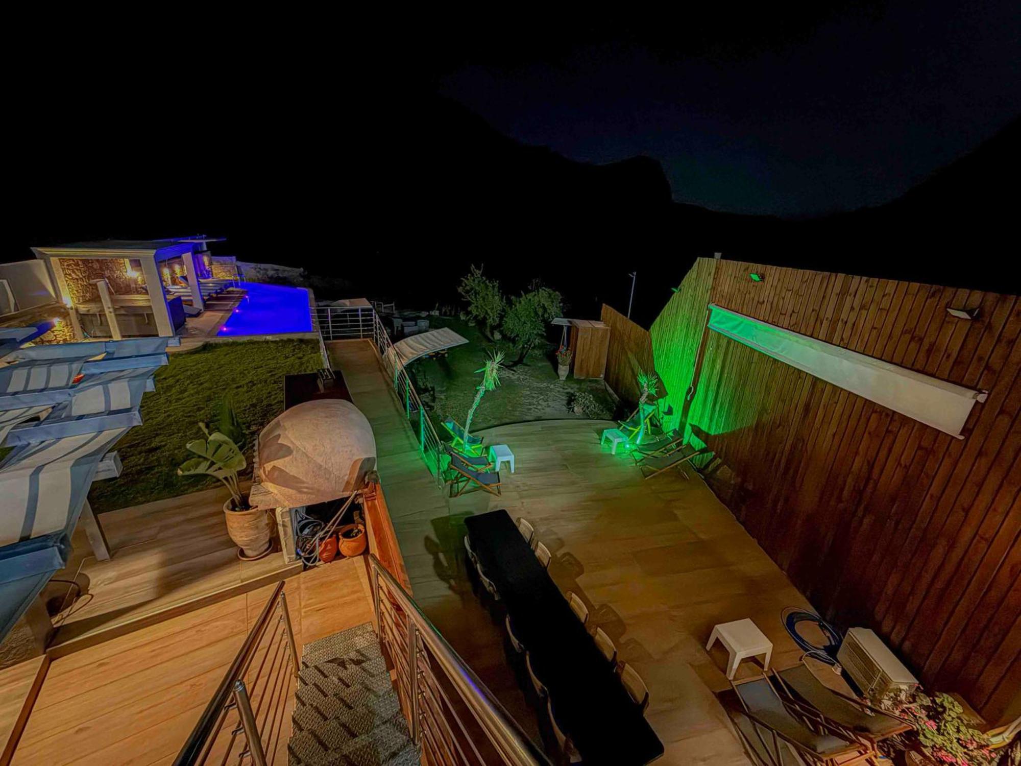 Heated Private Ozone Salt Pool, Jacuzzi, Cinema Inside & Outside, Ping Pong, Billiard, Ps5, Playground, Giant Chess, Giant Monopoly, Table Football, 3X Surround Sound - Villa Rokka Luxe Кісамос Екстер'єр фото